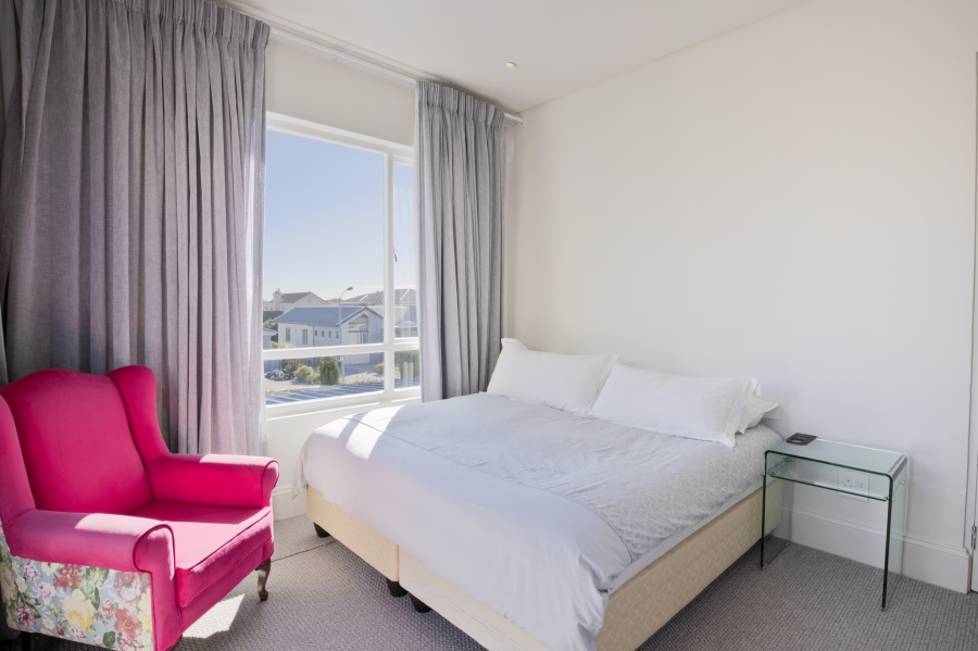 To Let 3 Bedroom Property for Rent in Sunset Beach Western Cape